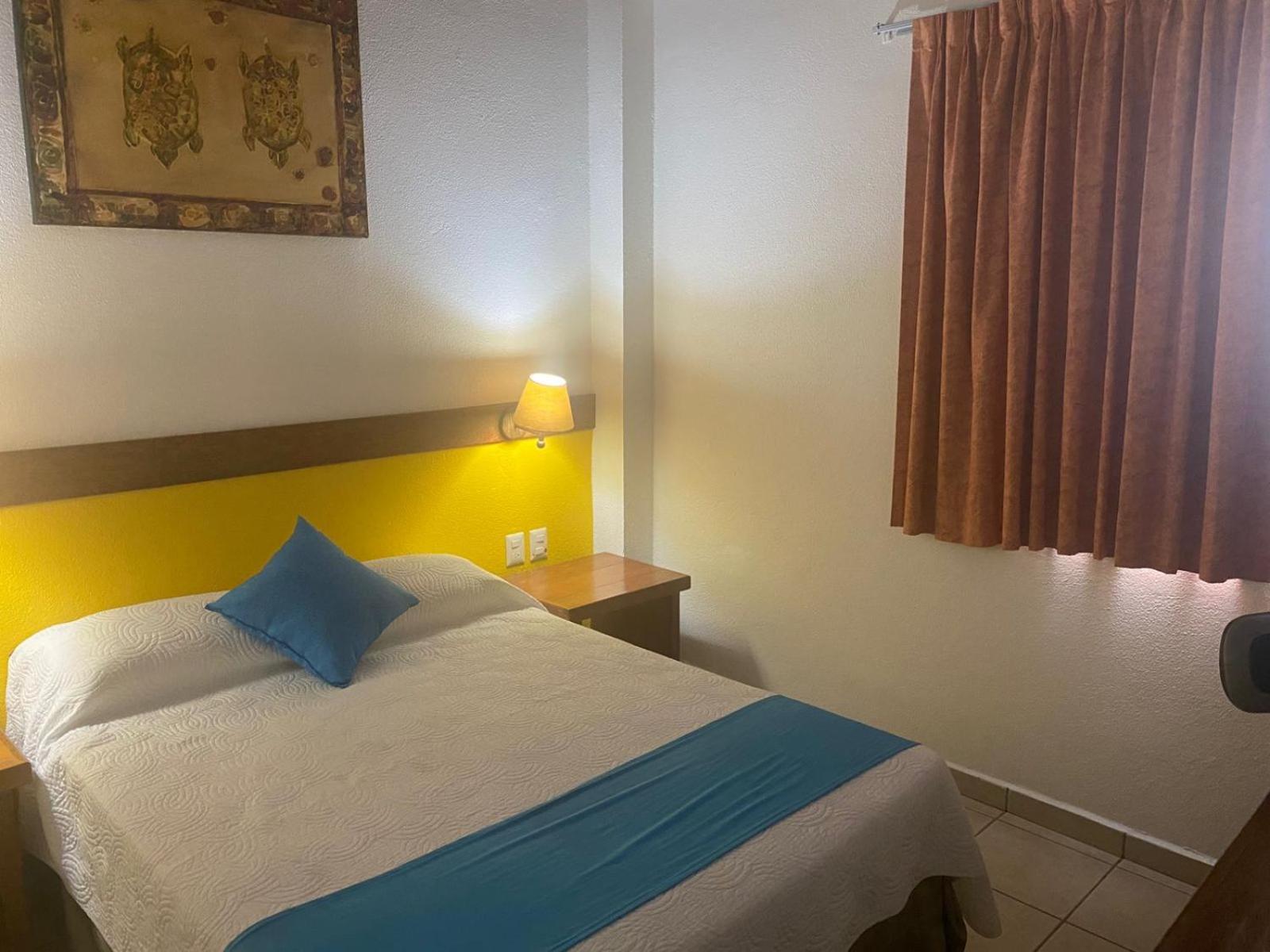 Hotel Pez Vela Manzanillo Exterior foto