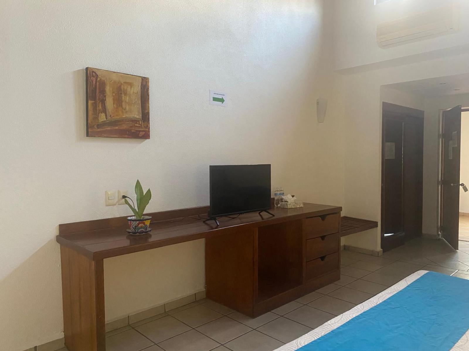 Hotel Pez Vela Manzanillo Exterior foto